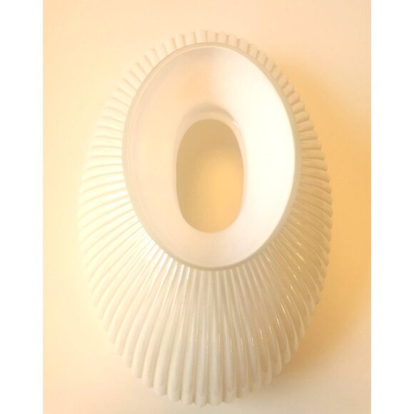 Table Lamp Beautiful Milk Glass Ribbed Shade Brass Base Vintage Rare Italy - Picture 14 of 15